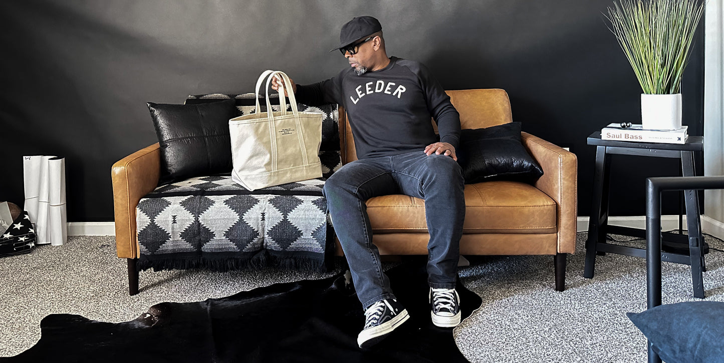 LEEDER APPLIQUE SWEATSHIRT | ECO TRUE BLACK