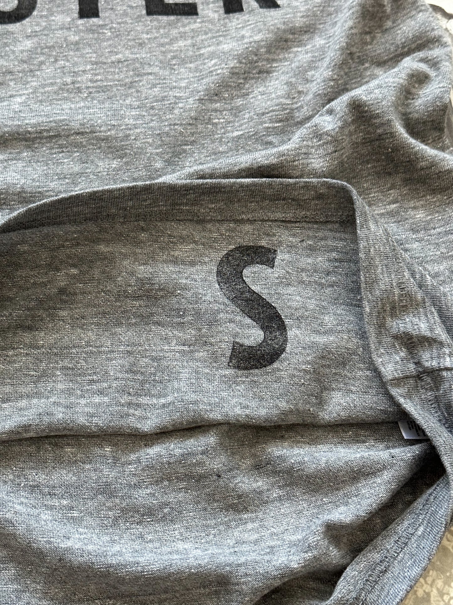 VARSITY ROSTER HAND STAMPED TEE | GREY TRI-BLEND