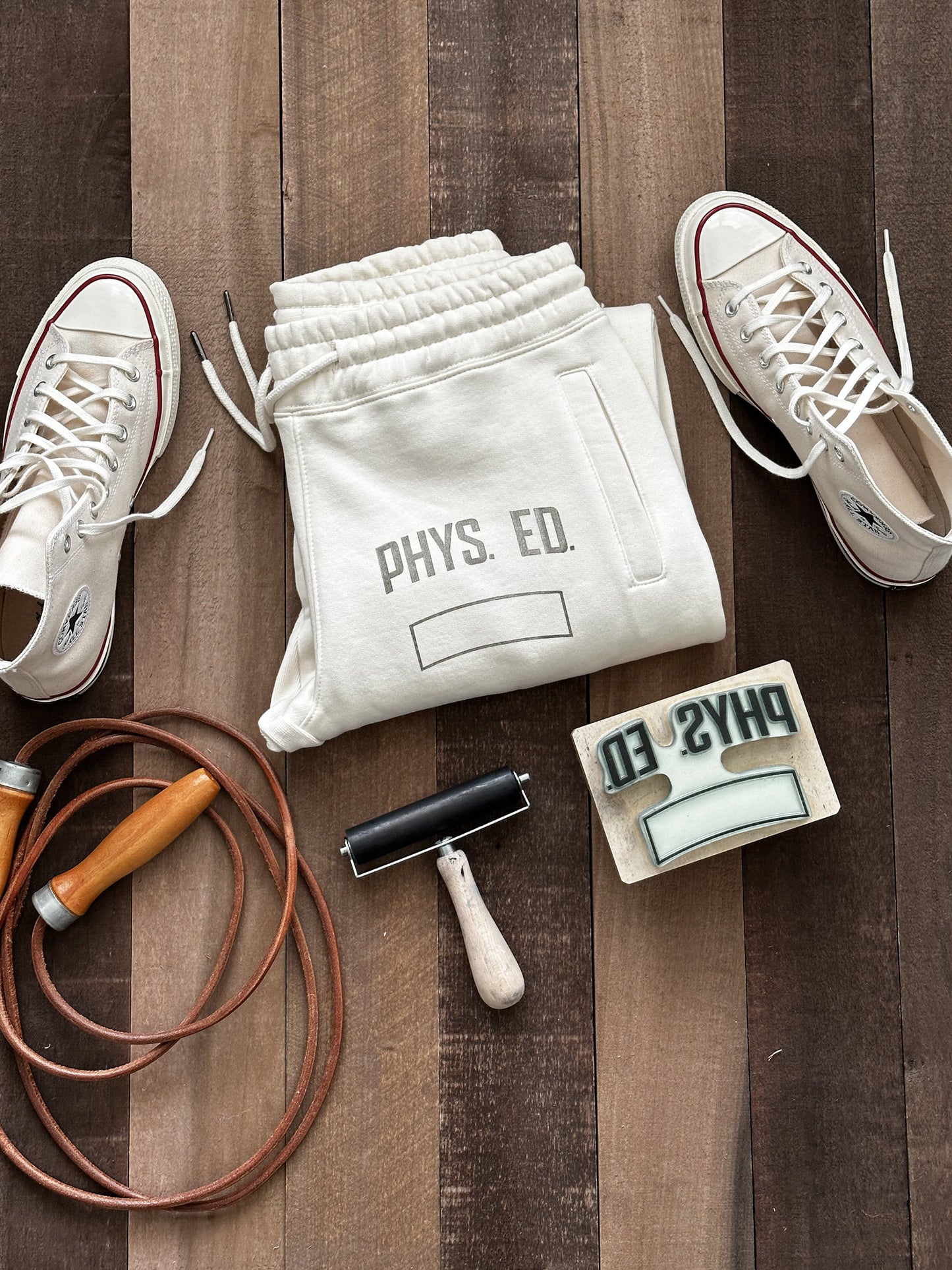 PHYS. ED. HAND STAMPED SWEATPANTS | NATURAL