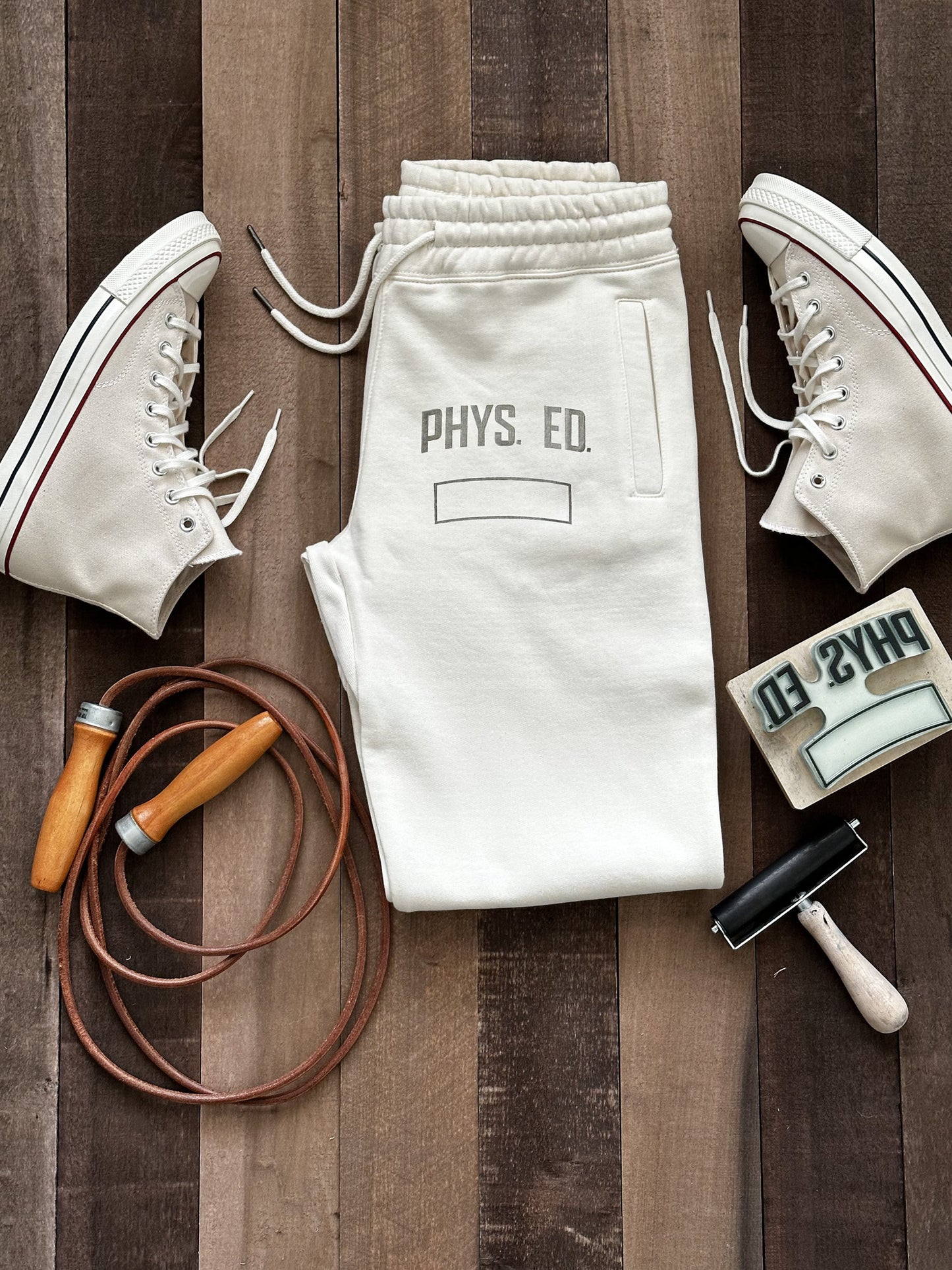 PHYS. ED. HAND STAMPED SWEATPANTS | NATURAL